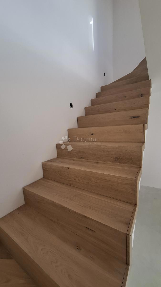 Stanovanje Mali Lošinj, 108,50m2