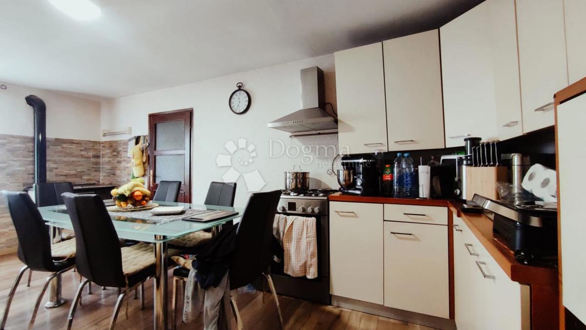 Hiša Smoljanci, Svetvinčenat, 198m2