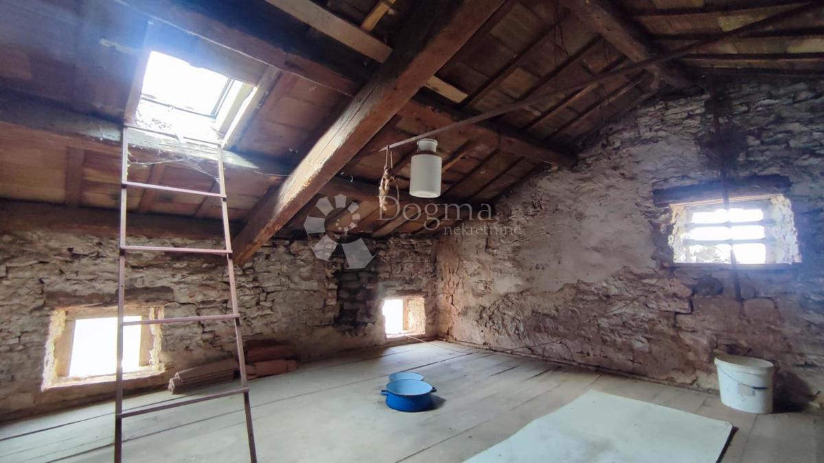 Hiša Smoljanci, Svetvinčenat, 198m2