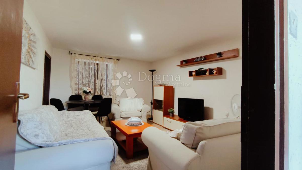 Hiša Smoljanci, Svetvinčenat, 198m2