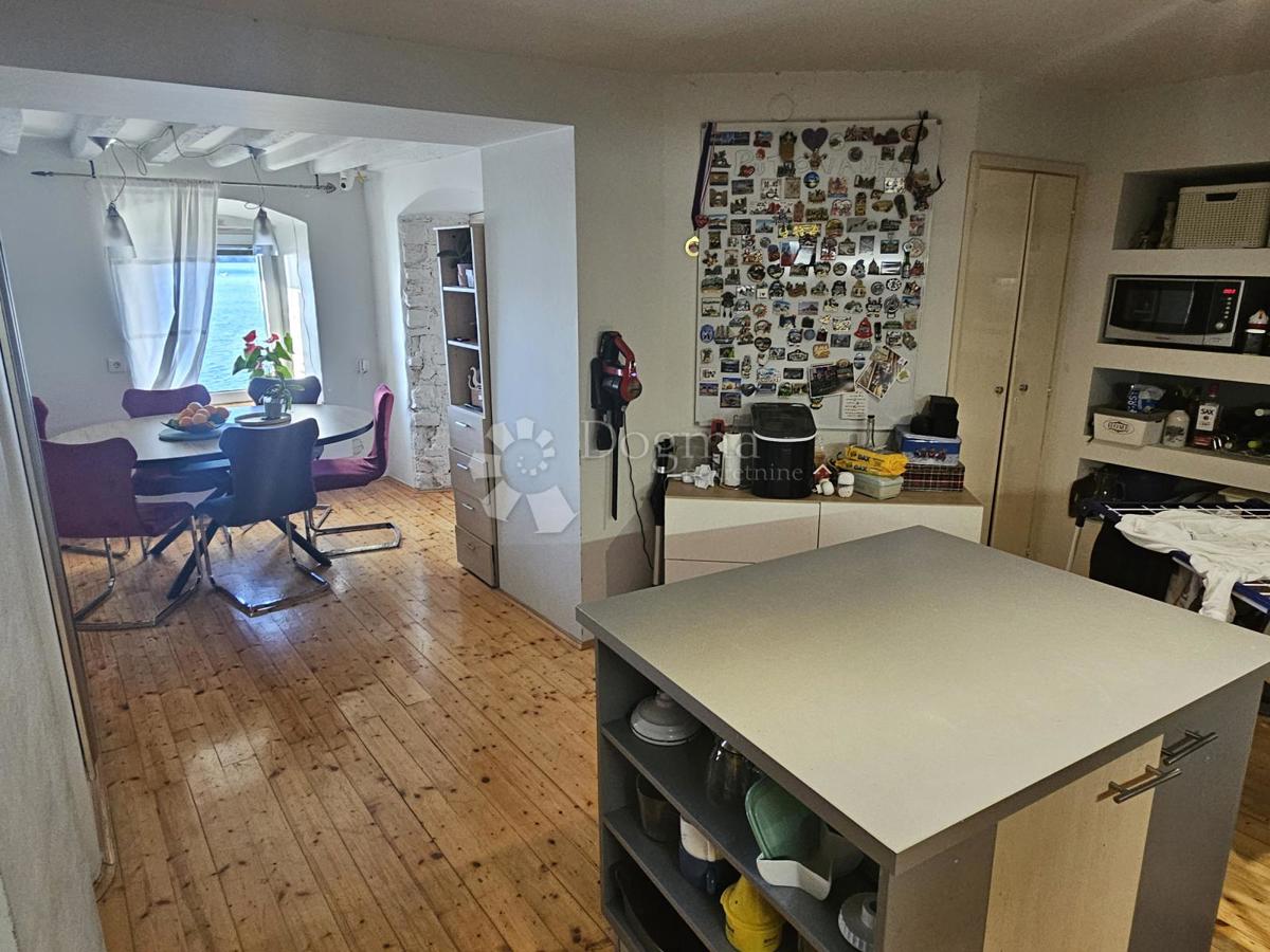 Stanovanje Dolac, Šibenik, 88m2