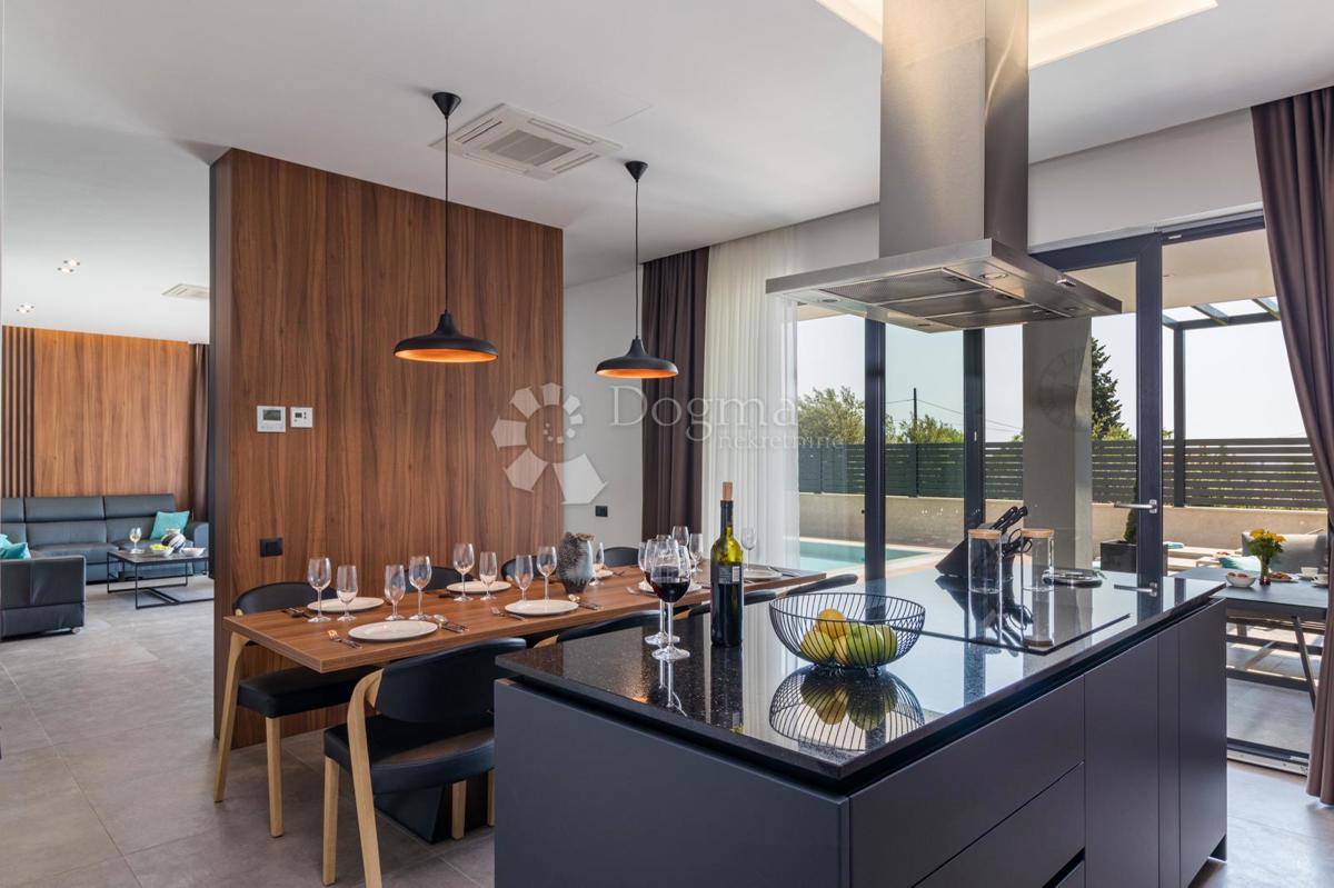 Hiša Fažana, 400m2