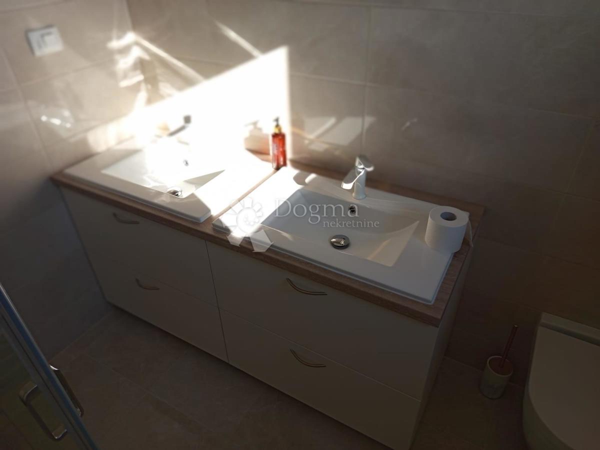 Hiša Loborika, Marčana, 154m2