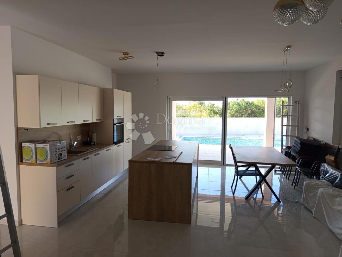 Hiša Loborika, Marčana, 154m2