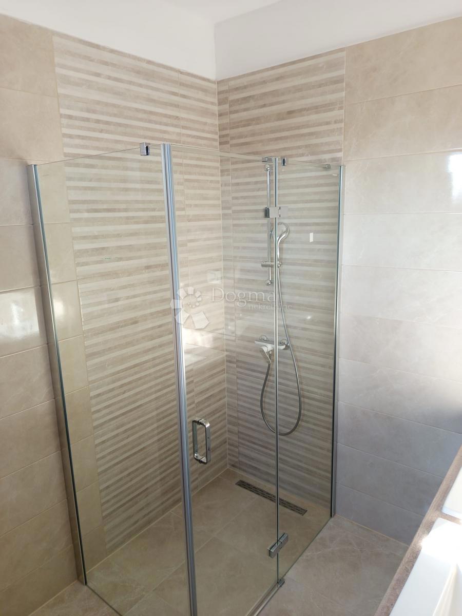 Hiša Loborika, Marčana, 154m2