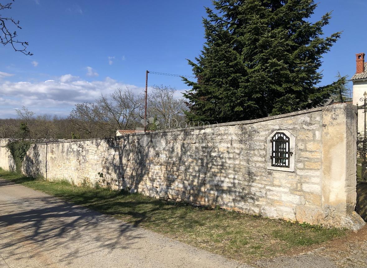 ISTRSKA STARINA Z GRADBENIM DOVOLJENJEM IN ATRAKTIVNIM PROJEKTOM – Sveti Petar u Šumi