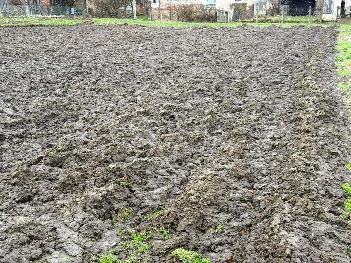 Kmetijsko zemljišče Prekno, Vidovec, 1.295m2