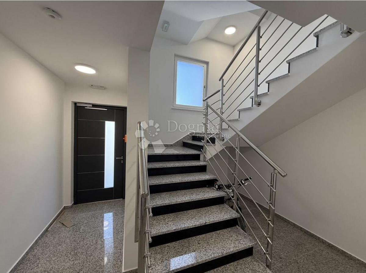 Apartma Novalja, 72m2