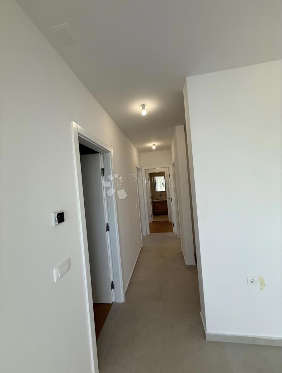 Apartma Novalja, 72m2