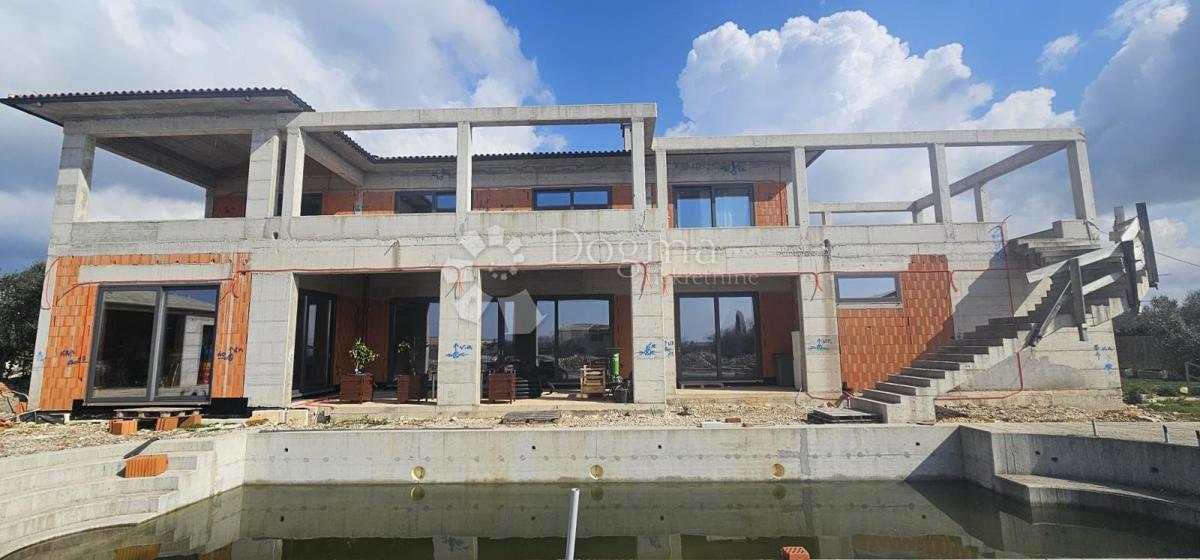 Hiša Vodnjan, 530m2