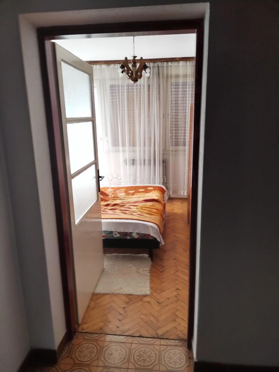 Hiša Popović Brdo, Karlovac - Okolica, 260m2