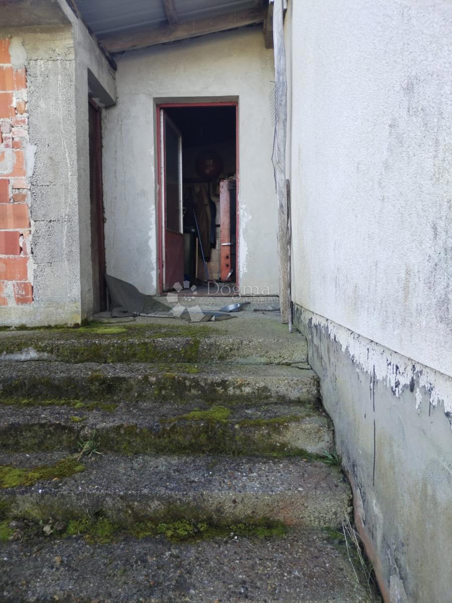 Hiša Popović Brdo, Karlovac - Okolica, 260m2