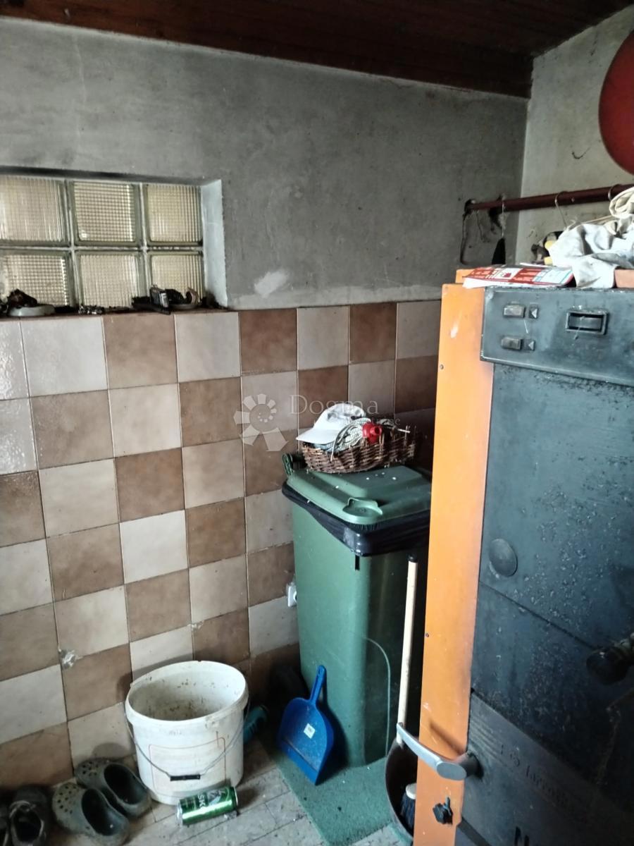 Hiša Popović Brdo, Karlovac - Okolica, 260m2