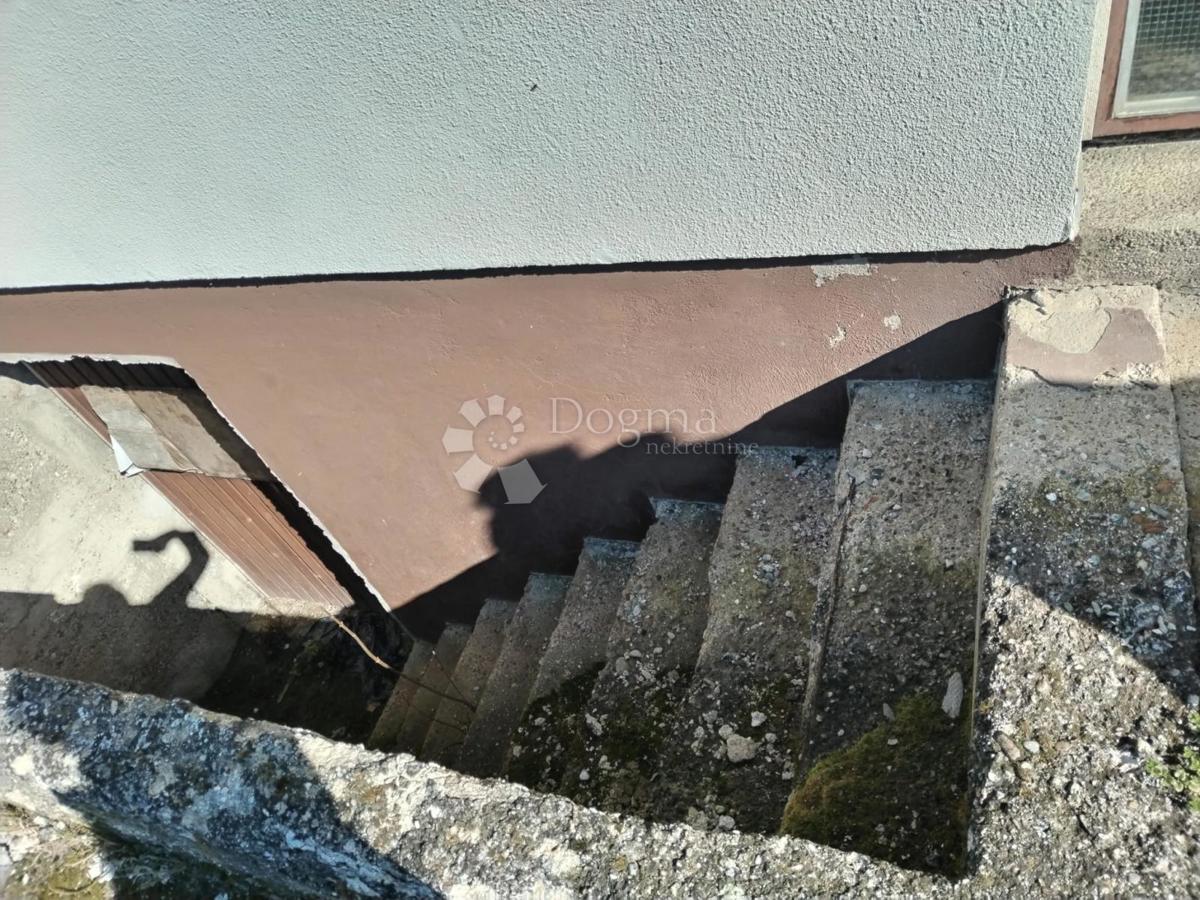 Hiša Popović Brdo, Karlovac - Okolica, 260m2