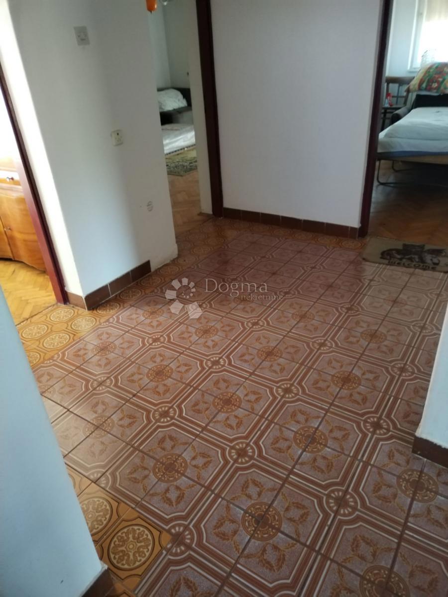 Hiša Popović Brdo, Karlovac - Okolica, 260m2