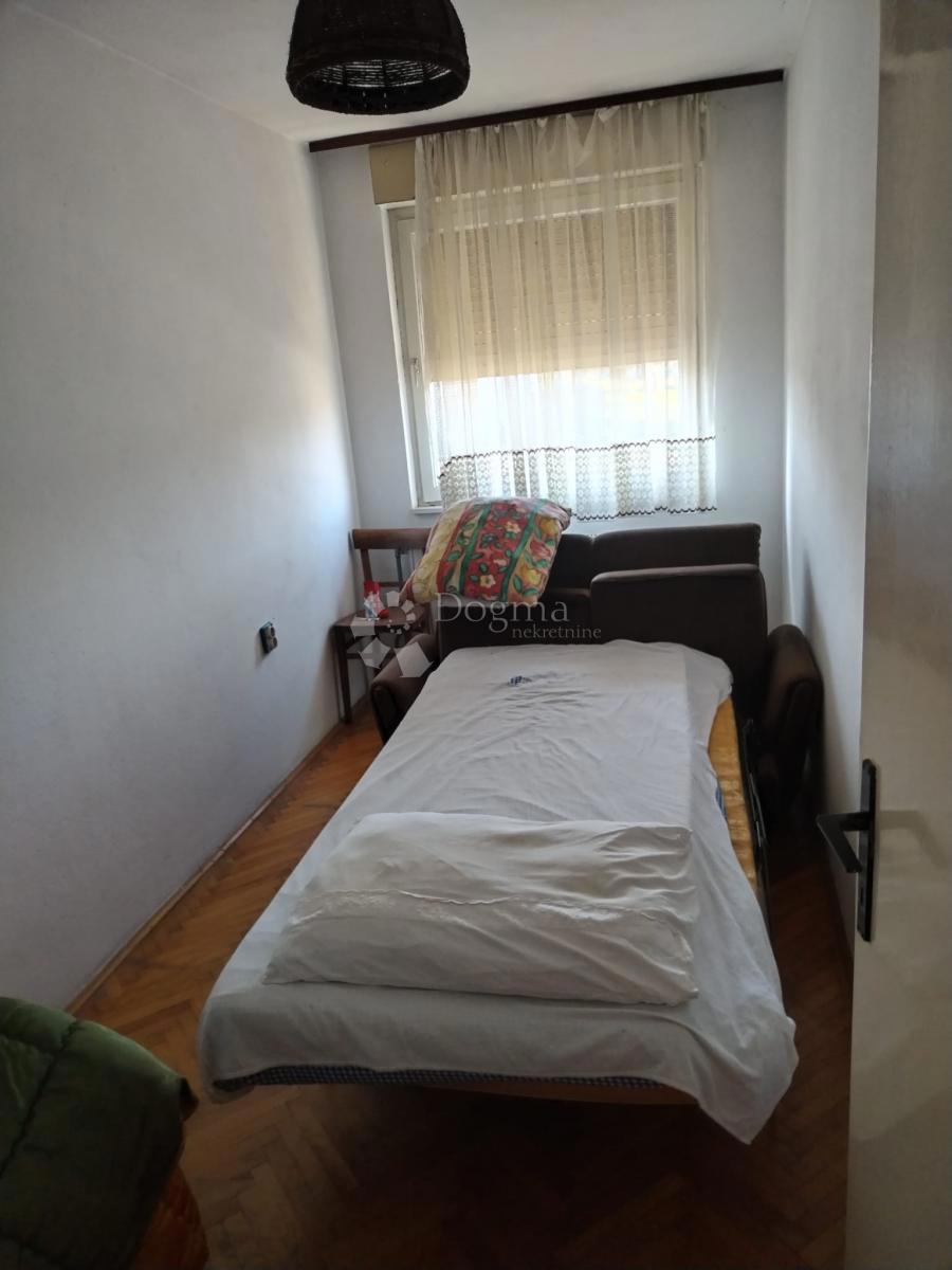 Hiša Popović Brdo, Karlovac - Okolica, 260m2