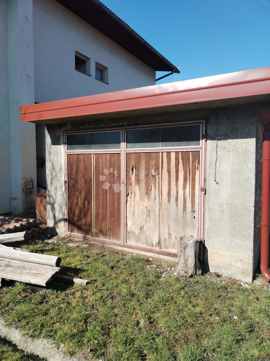 Hiša Popović Brdo, Karlovac - Okolica, 260m2