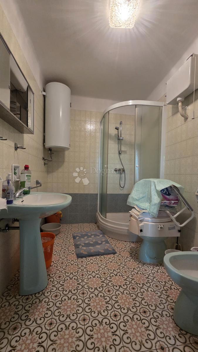 Hiša Jušići, Matulji, 461m2