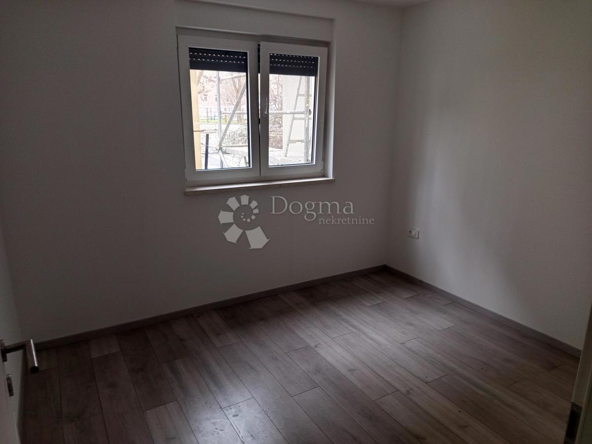 Stanovanje Centar, Pula, 54m2