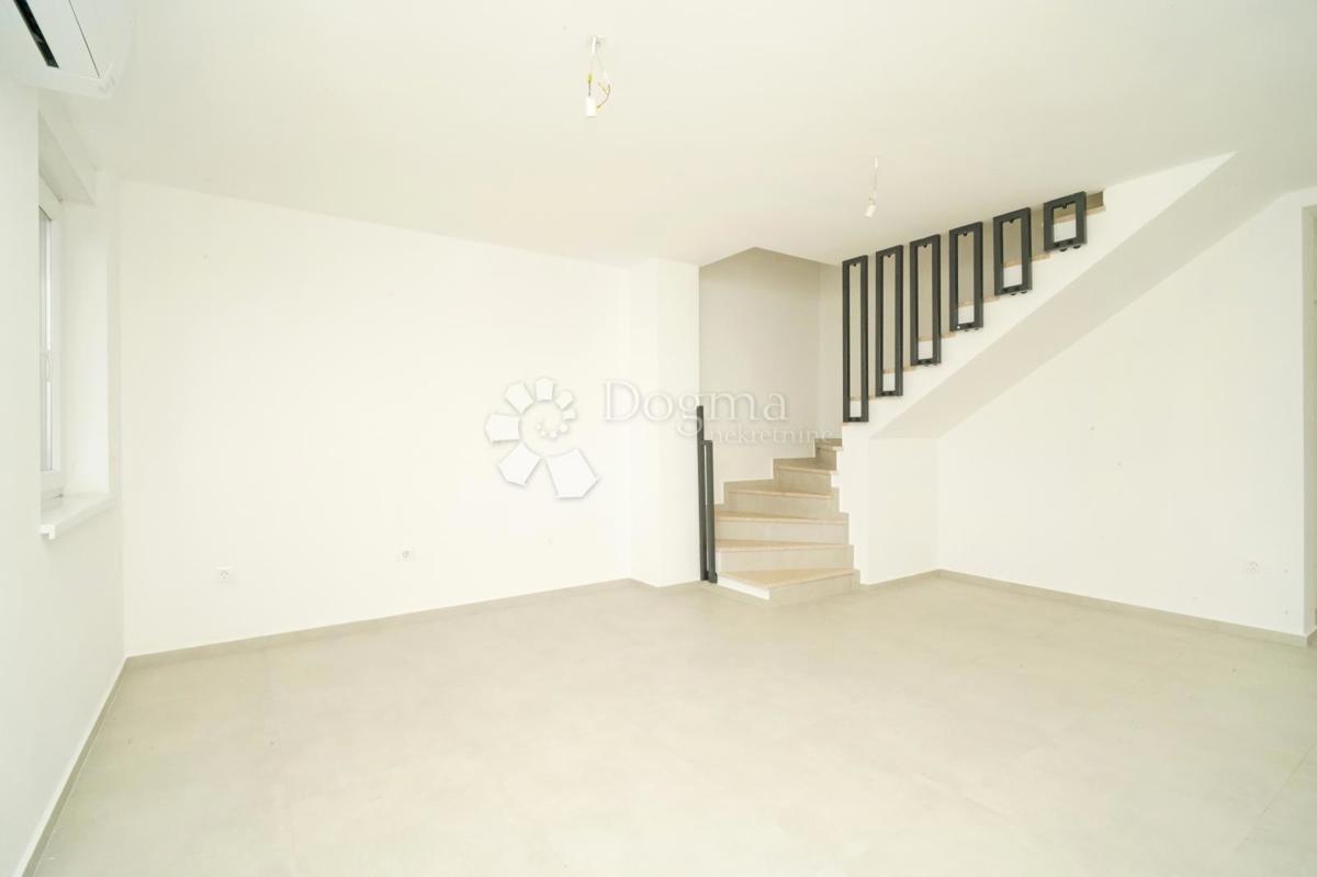 Stanovanje Poreč, 76m2