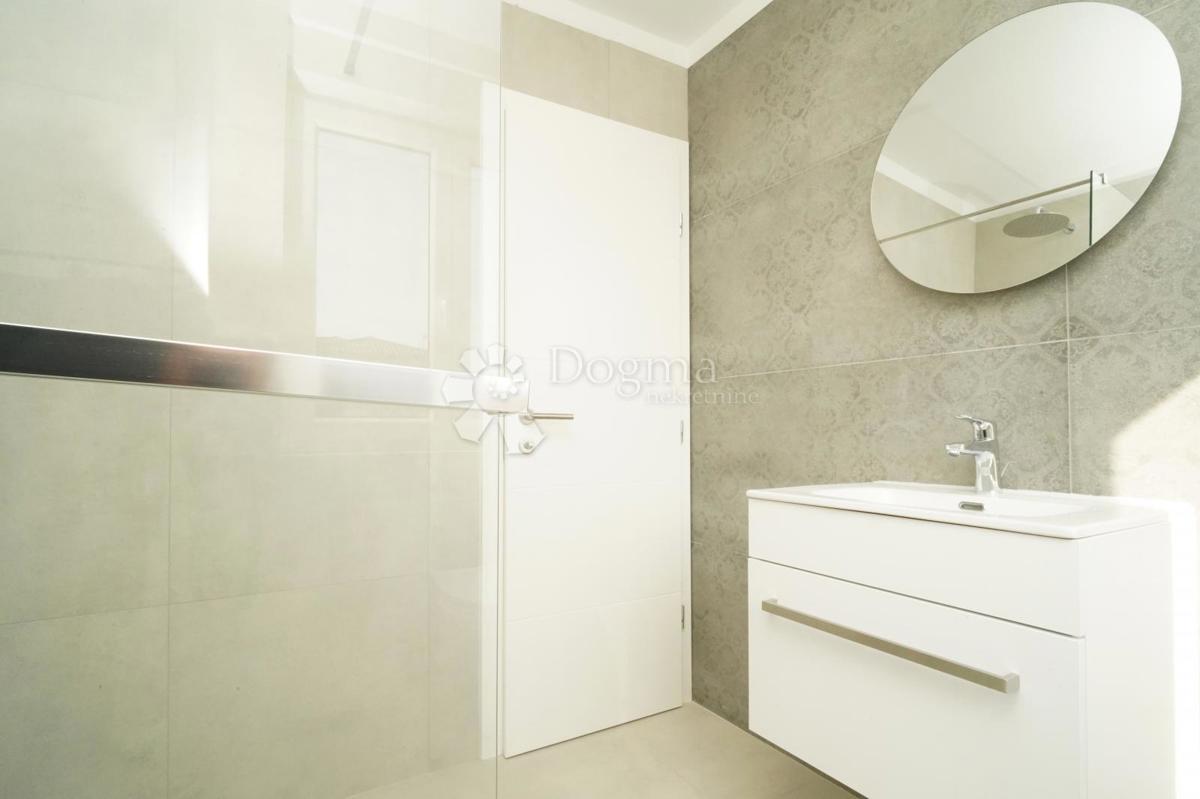 Stanovanje Poreč, 76m2