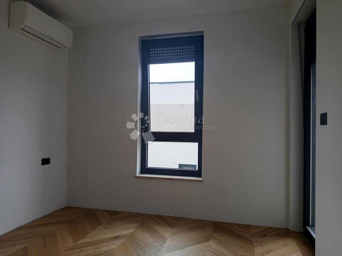 Stanovanje Valdebek, Pula, 57m2