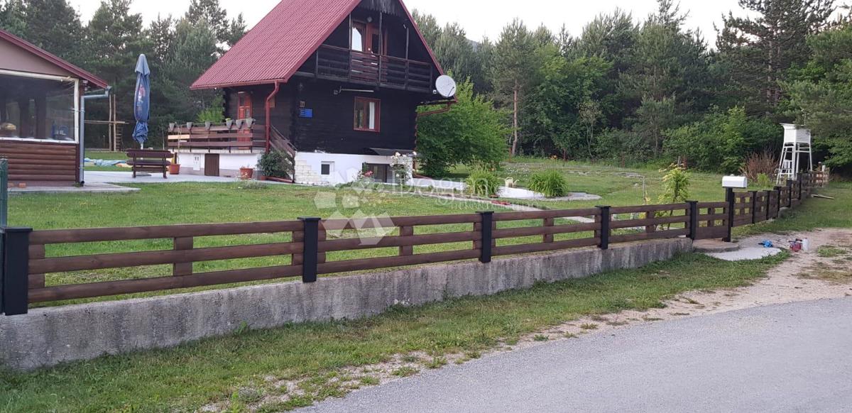 Hiša Korenica, Plitvička Jezera, 800m2