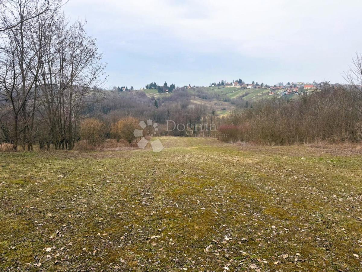 Zazidljivo zemljišče Varaždin Breg, Gornji Kneginec, 5.755m2