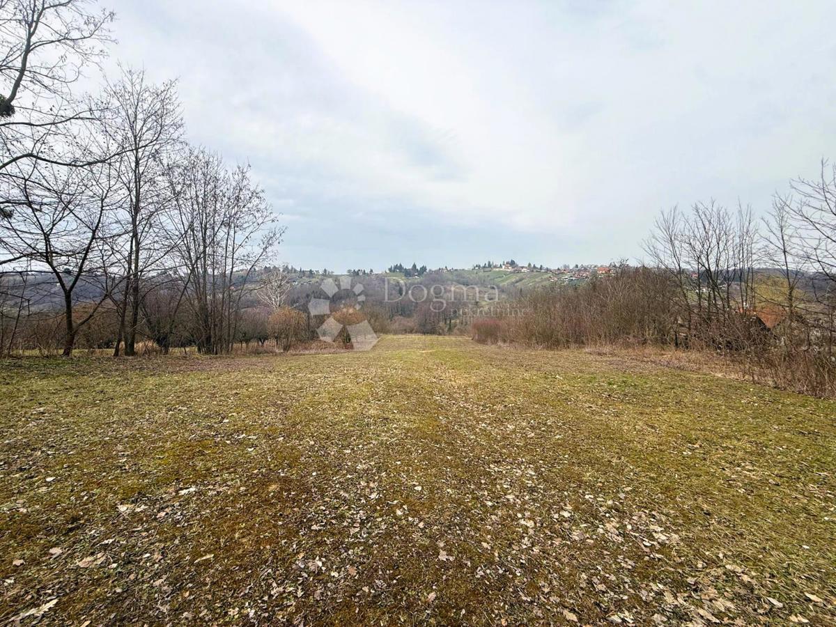 Zazidljivo zemljišče Varaždin Breg, Gornji Kneginec, 5.755m2