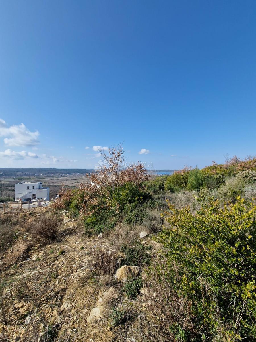 Zazidljivo zemljišče Radovin, Ražanac, 500m2