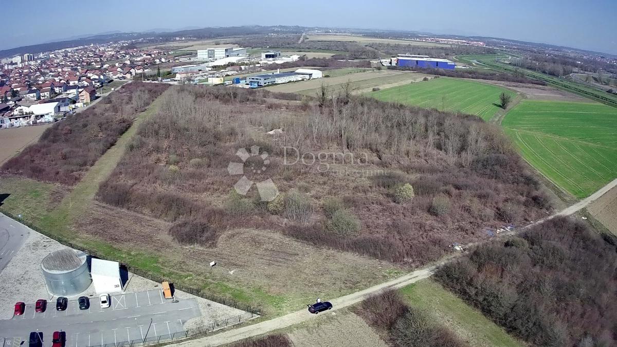 Zazidljivo zemljišče Centar, Zaprešić, 5.002m2