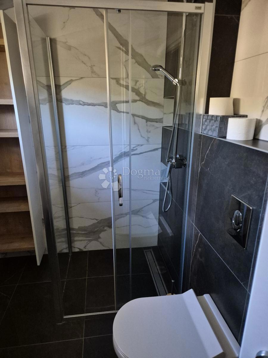 Hiša Kujnik, Oriovac, 130m2