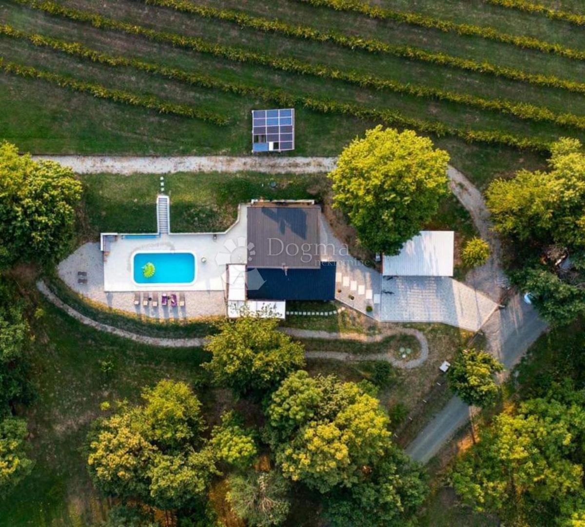 Hiša Kujnik, Oriovac, 130m2