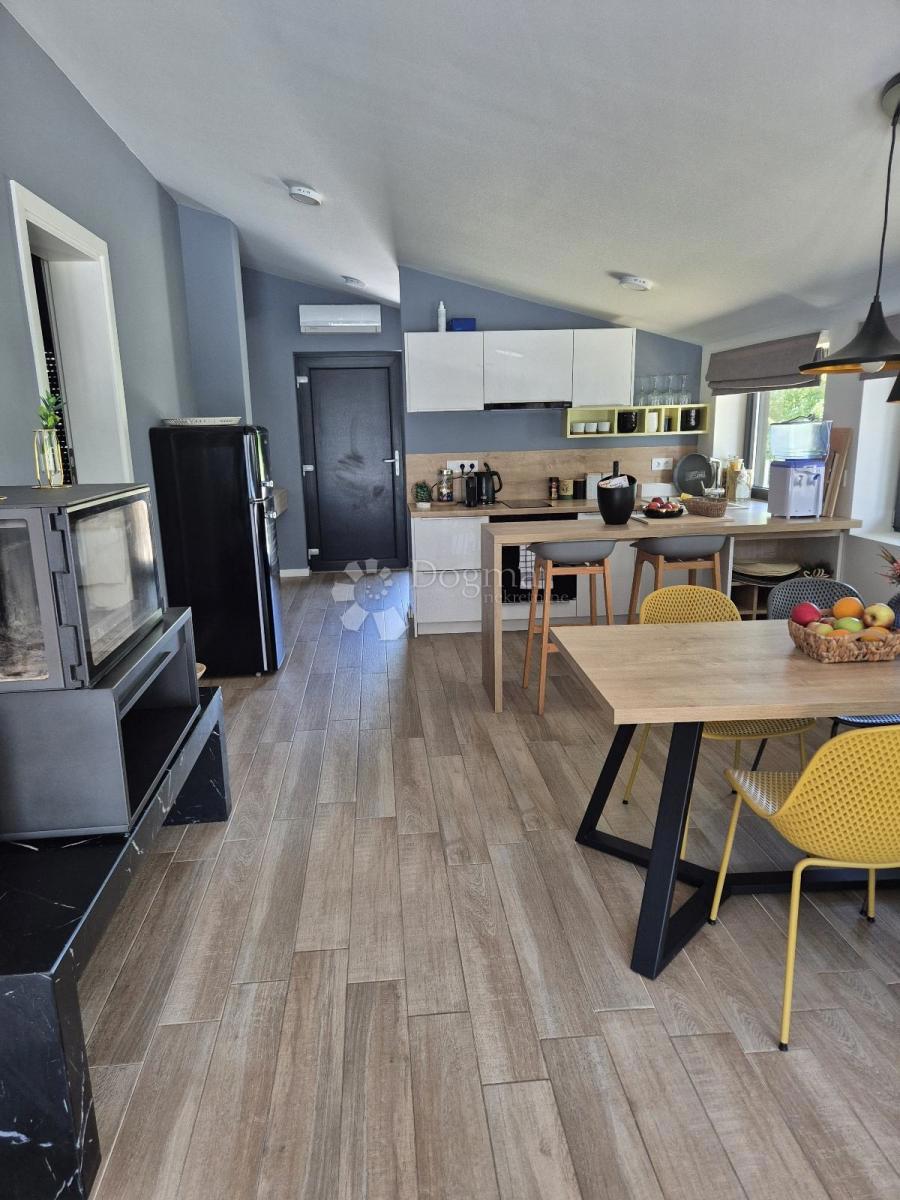 Hiša Kujnik, Oriovac, 130m2