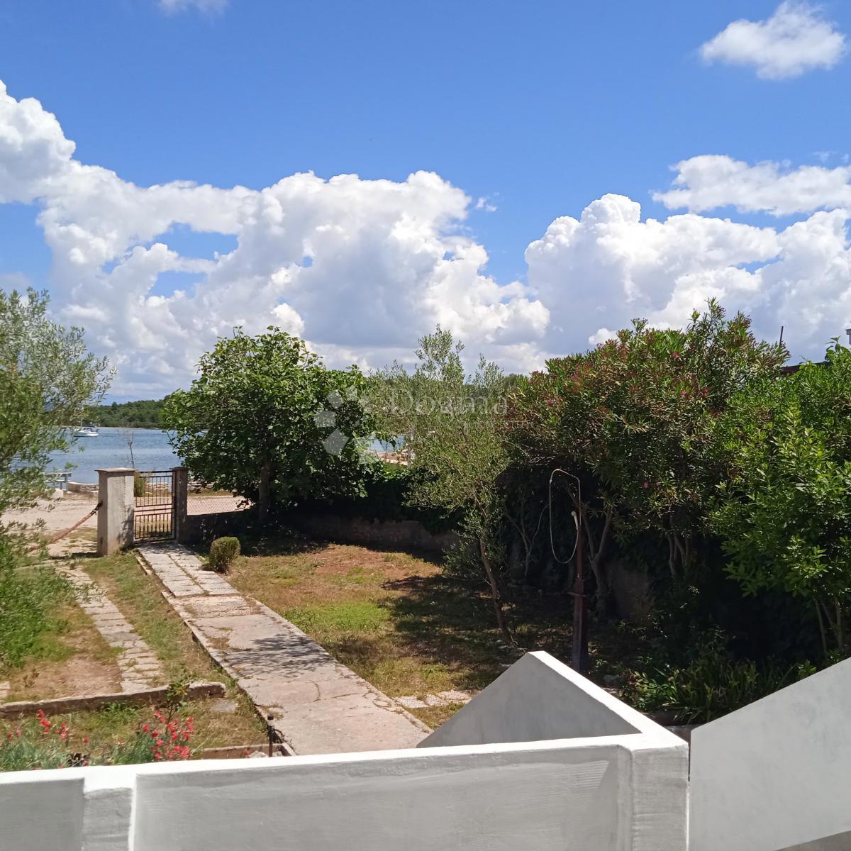 Hiša Ždrelac, Pašman, 405m2