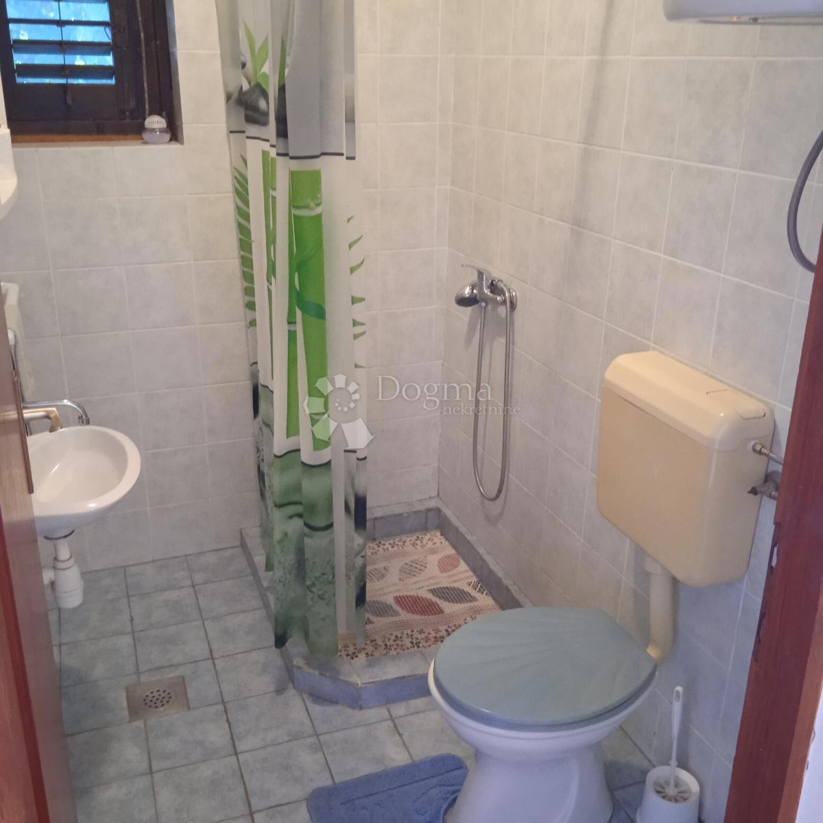 Hiša Ždrelac, Pašman, 405m2