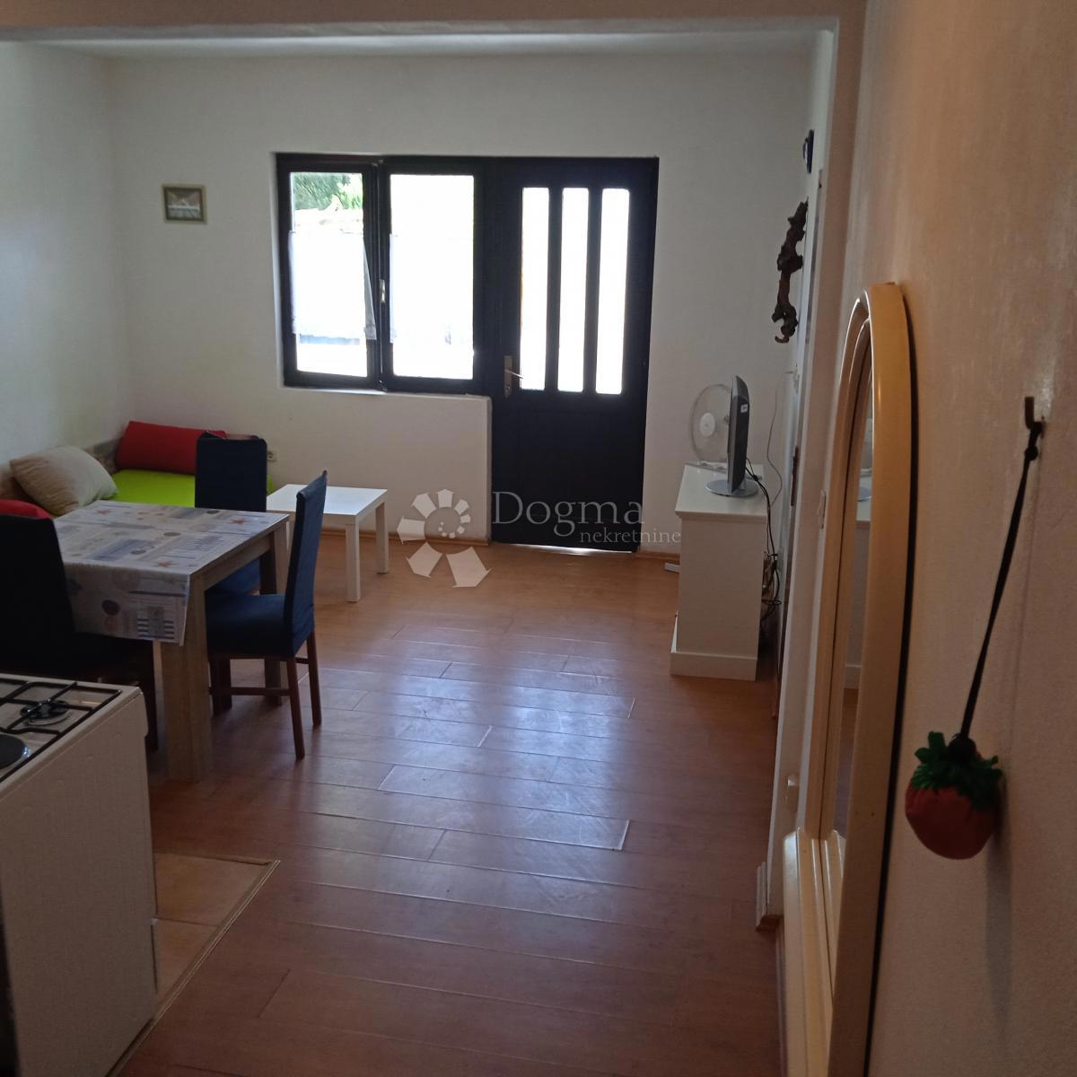 Hiša Ždrelac, Pašman, 405m2