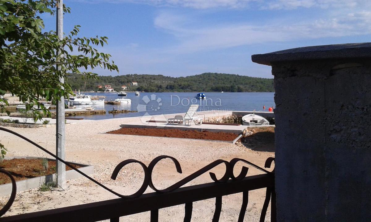 Hiša Ždrelac, Pašman, 405m2