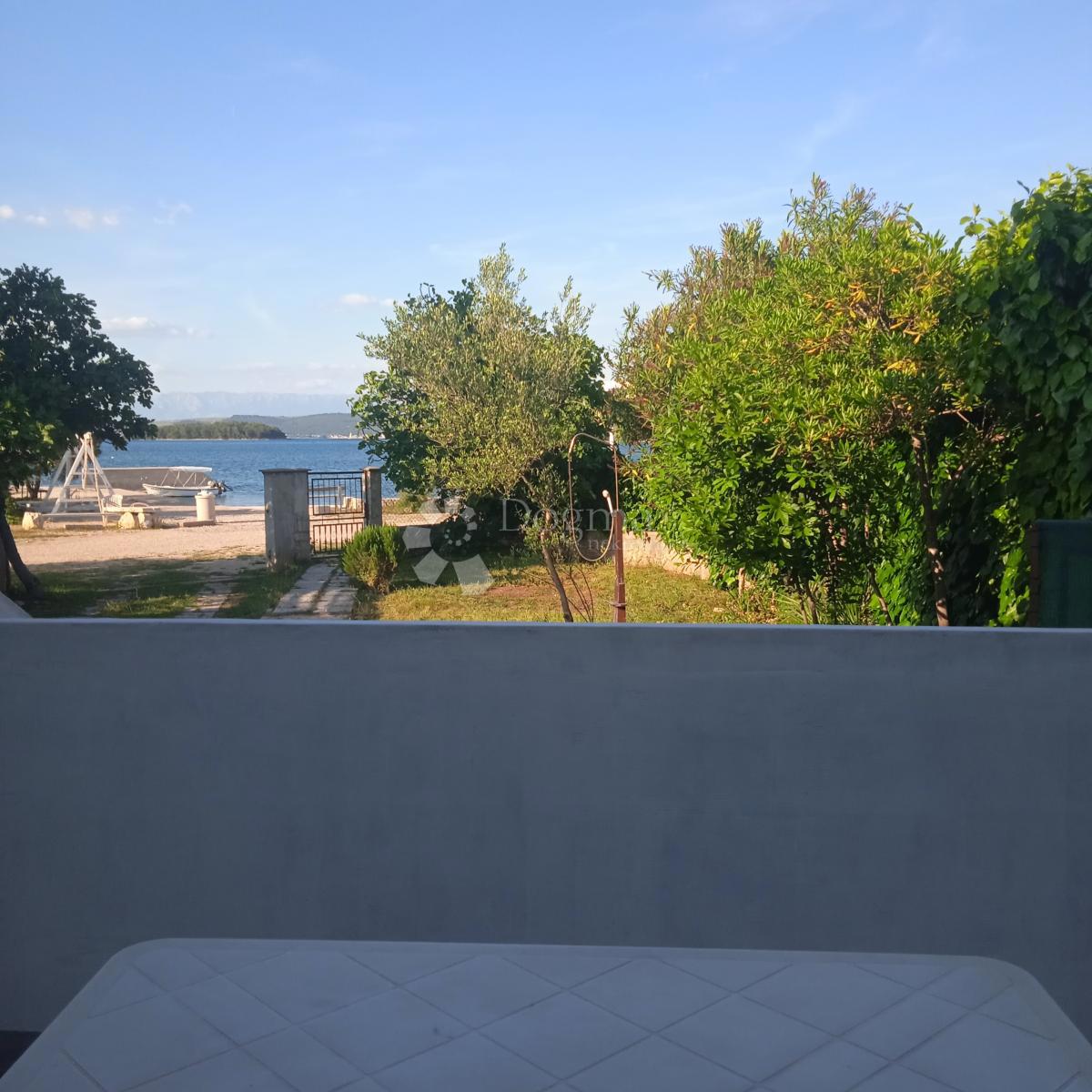 Hiša Ždrelac, Pašman, 405m2