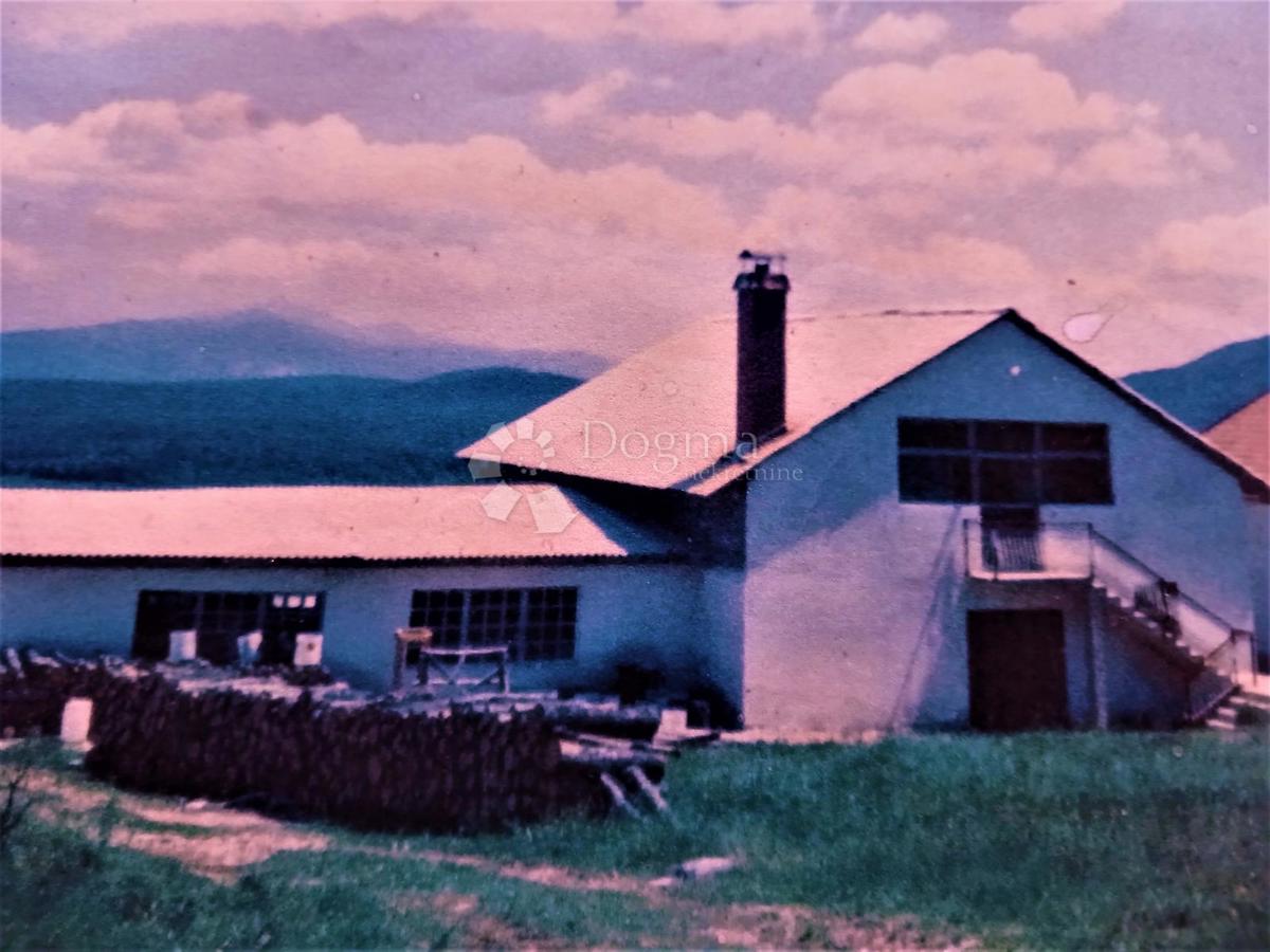 Poslovni prostor Nebljusi, Donji Lapac, 400m2