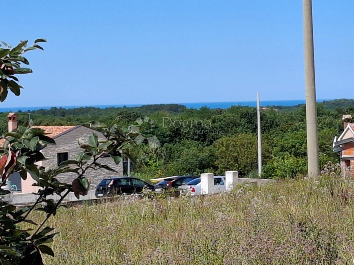 TINJAN - Gradbeno zemljišče 1200m2 POGLED NA MORJE