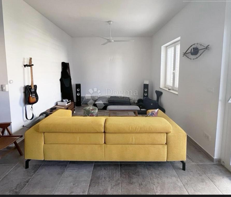 Apartma Malinska, Malinska-Dubašnica, 60,22m2