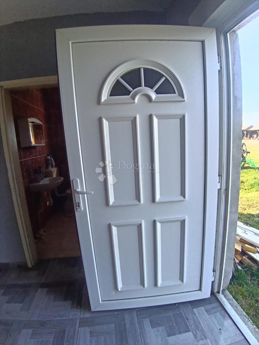 Hiša Zrinj Lukački, Lukač, 80m2