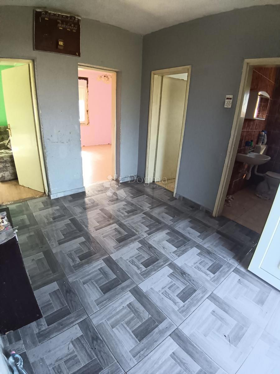 Hiša Zrinj Lukački, Lukač, 80m2