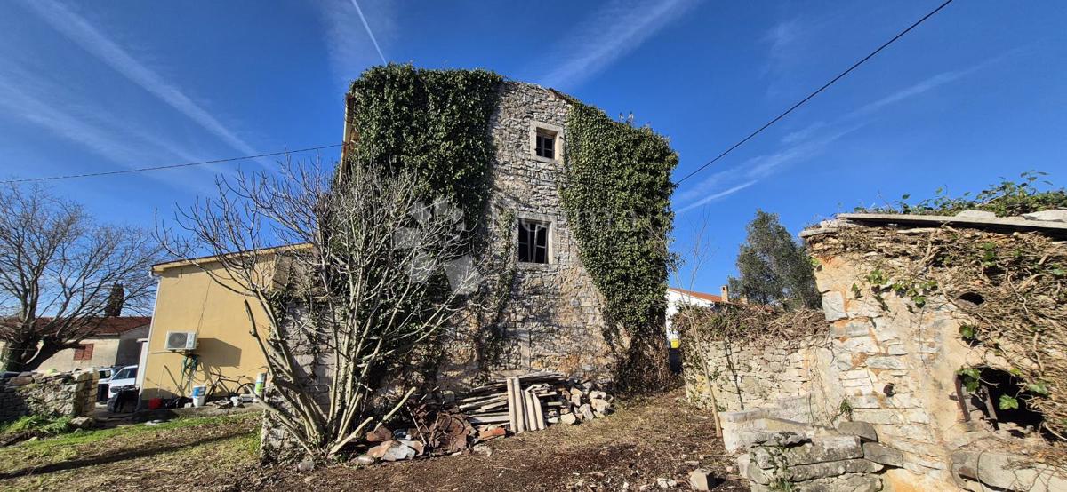 Hiša Juršići, Svetvinčenat, 166m2