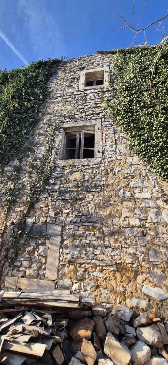 Hiša Juršići, Svetvinčenat, 166m2