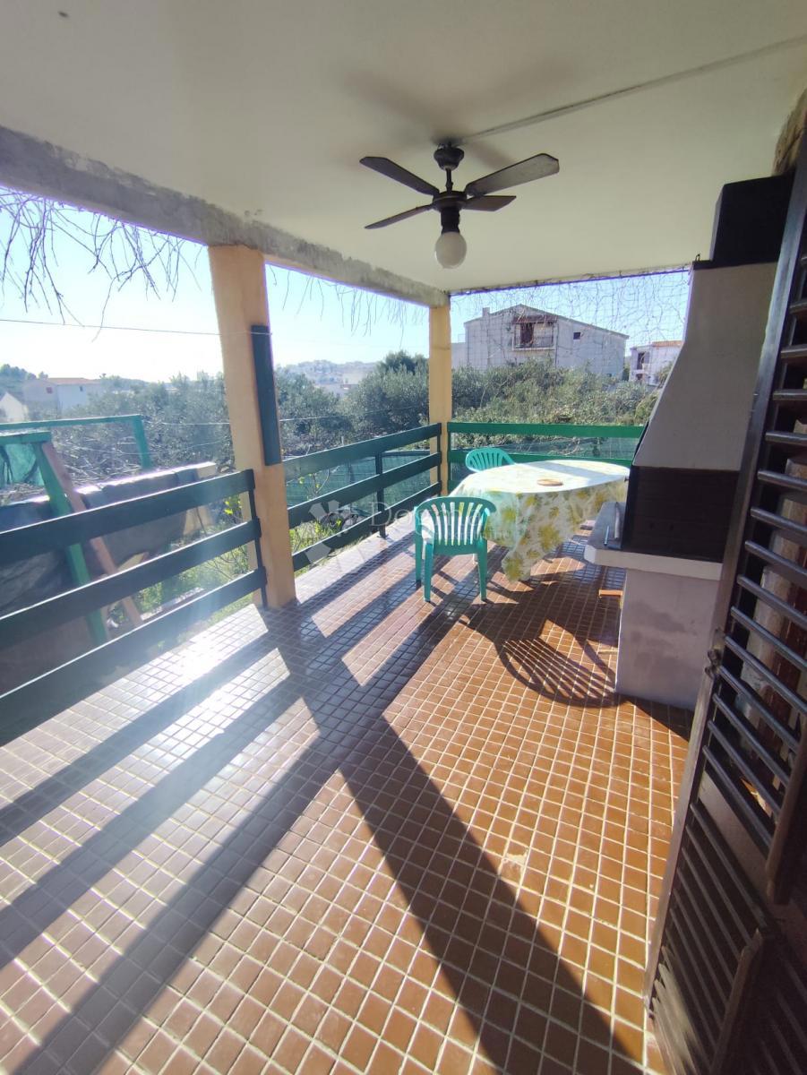 Hiša Rogoznica, 360m2