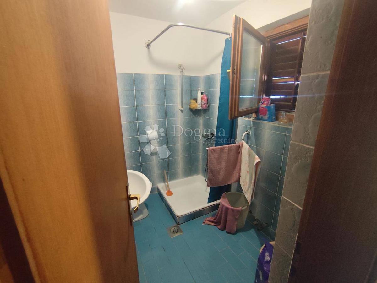 Hiša Rogoznica, 360m2