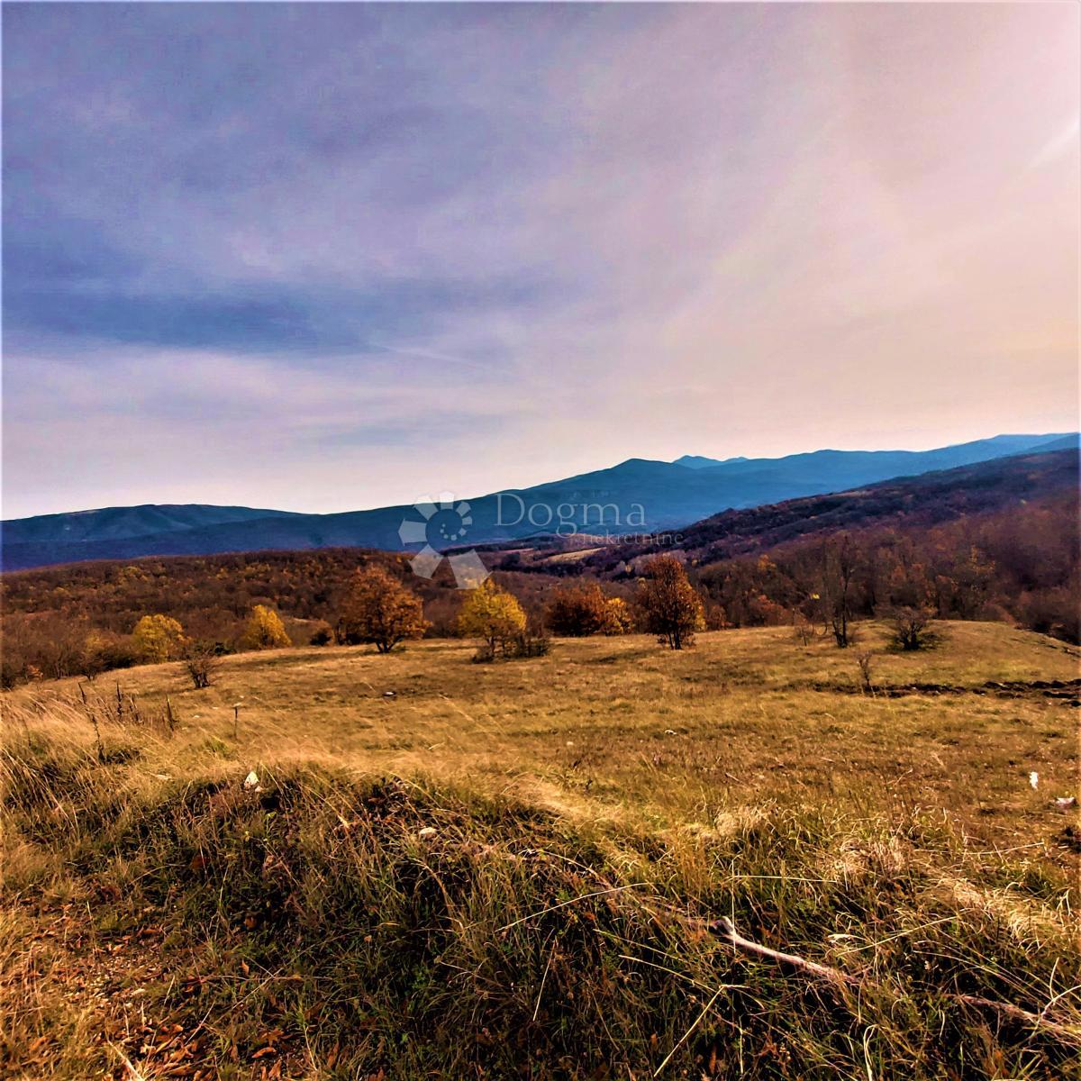 Hiša Donji Štrbci, Donji Lapac, 72m2