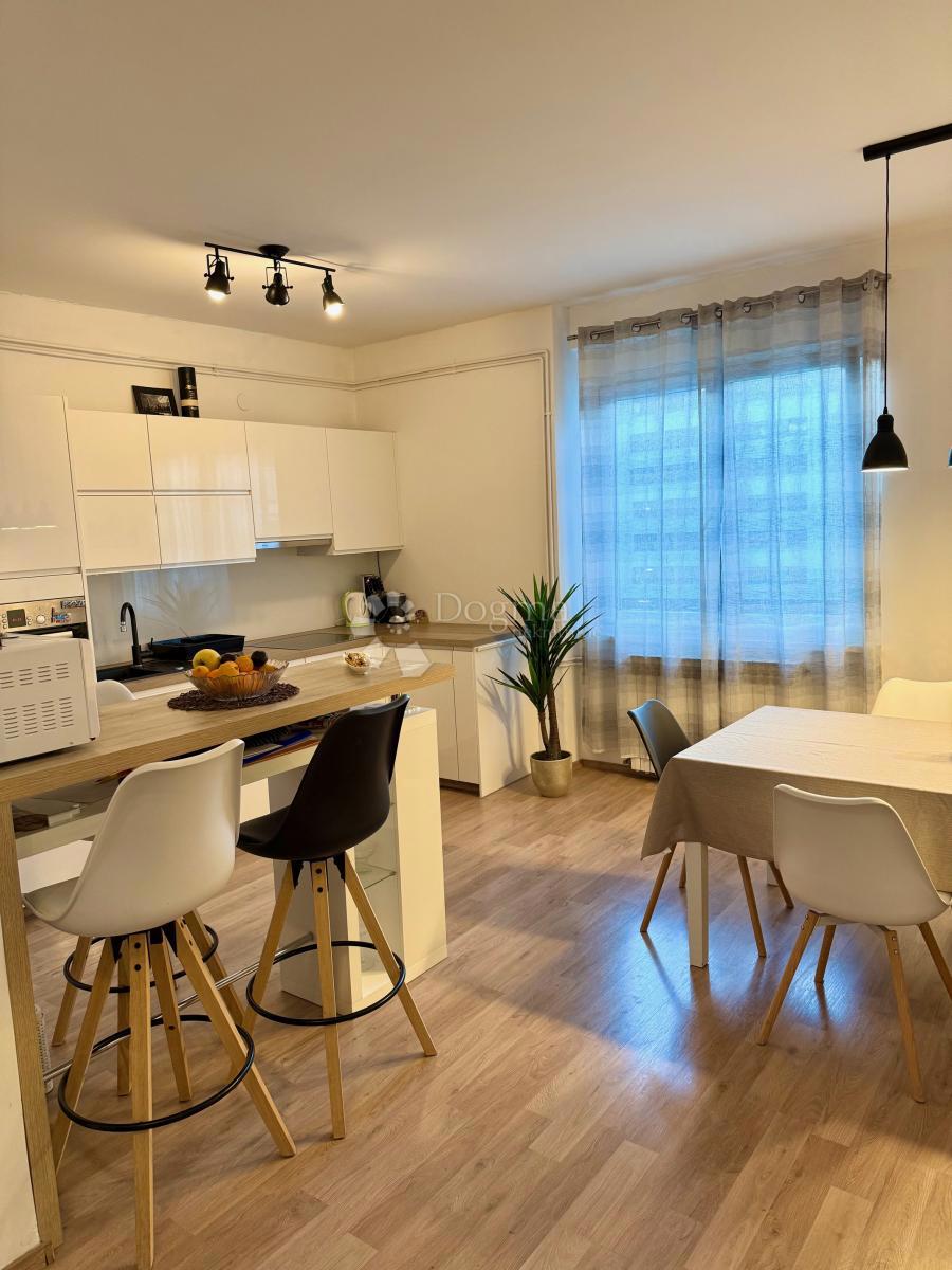 Stanovanje Donji grad, Donji Grad, 94m2